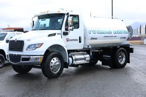 Imagen del artículo de El Vocero: Guayama estrena camión cisterna ante sequía y fallas en el servicio de agua