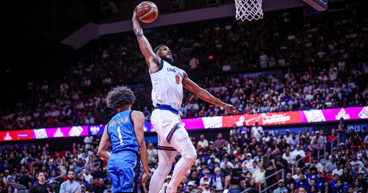 Los Cangrejeros sacan de la cancha a los Vaqueros en el Coliseo Roberto Clemente