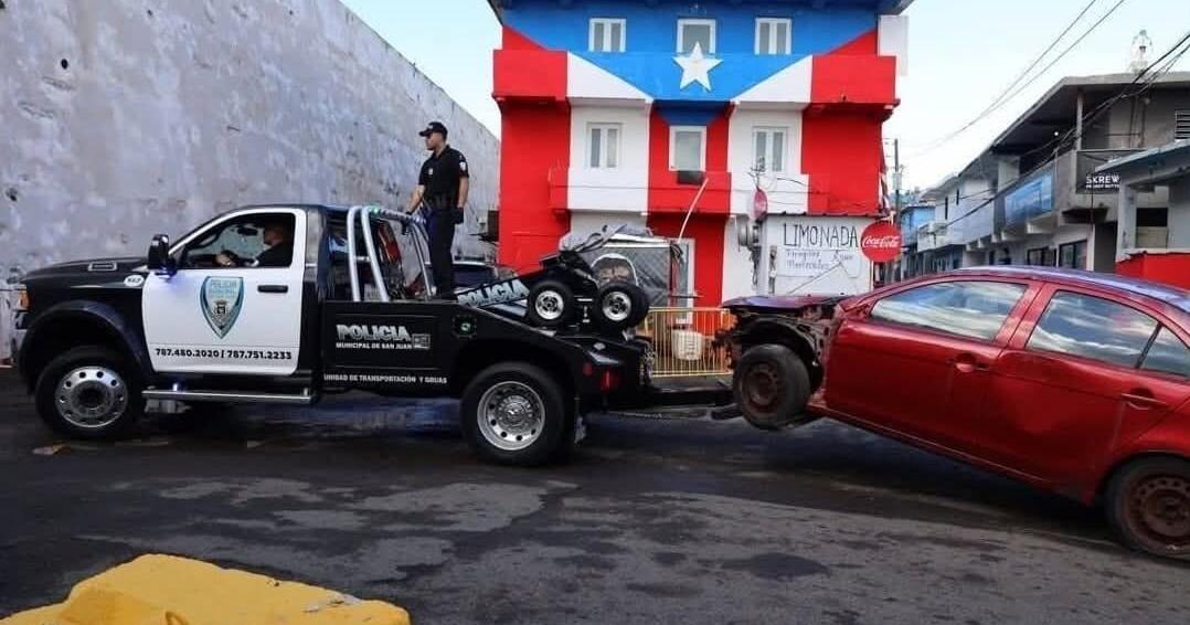 Más de 5,000 vehículos abandonados han sido removidos en San Juan desde 2021