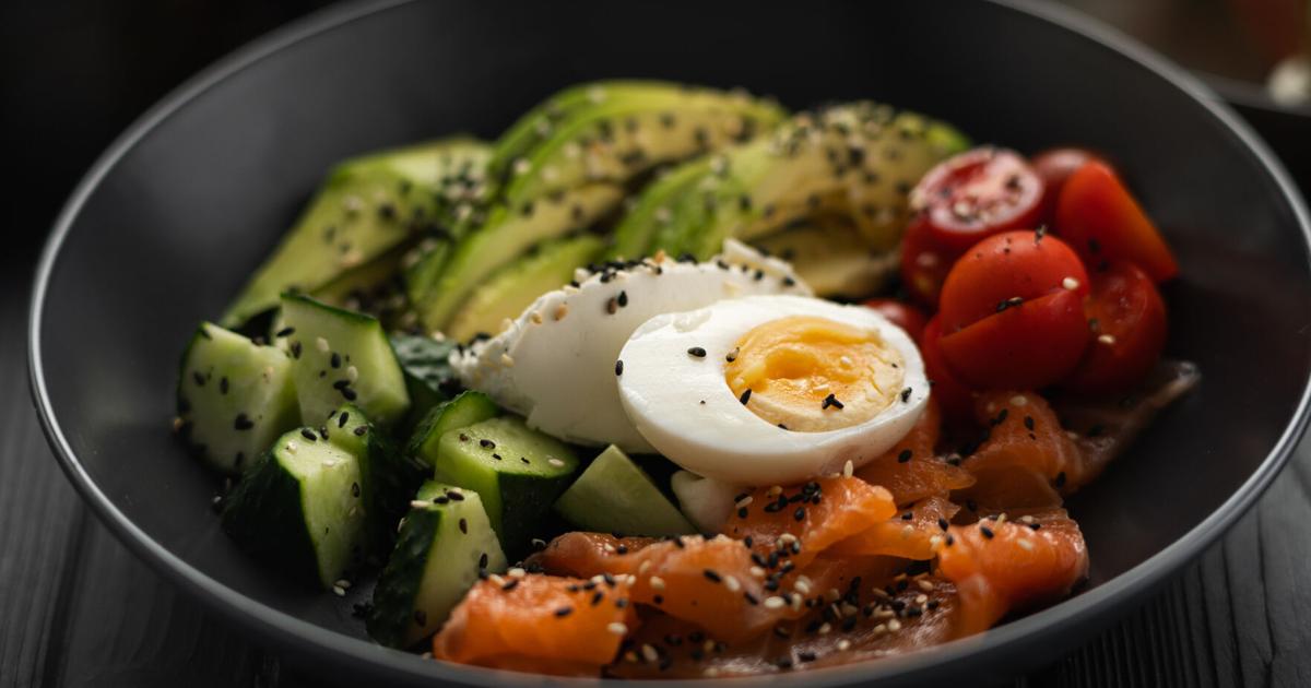 Dietas MIND y DASH: patrones alimentarios para proteger la salud cerebral durante el envejecimiento