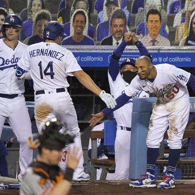 Sólido arranque de Kike Hernández en triunfo de los Dodgers