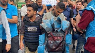 Periodistas palestinos en Gaza reciben Premio Mundial de Libertad de Prensa