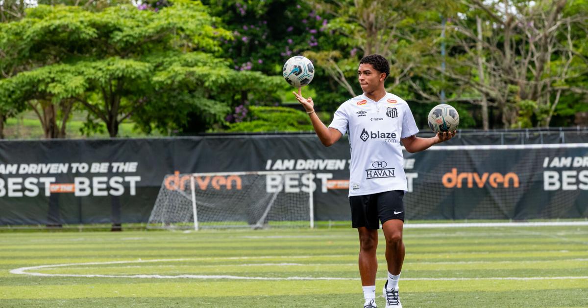 Eddiel Márquez ficha con el CF La Nucía en España para impulsar su carrera futbolística