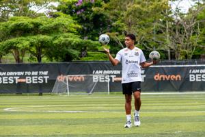 Imagen de la cobertura de: Eddiel Márquez busca continuidad en España tras salir del Club Deportivo Castellón