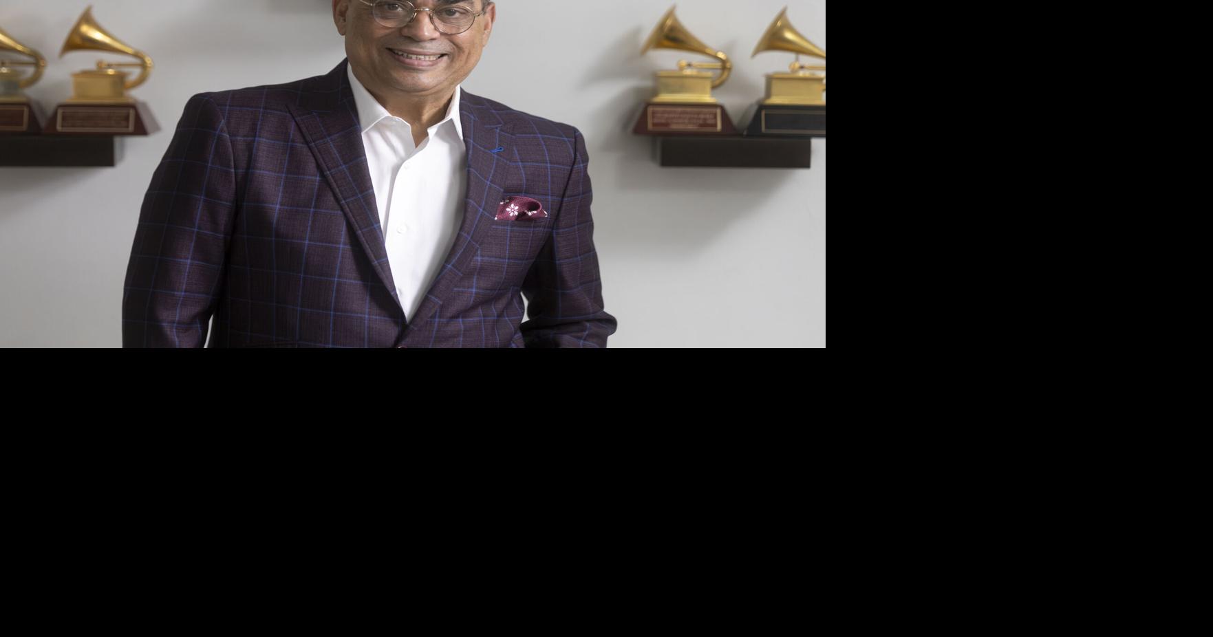 Gilberto Santa Rosa lanza "Consejo de un Abuelo", su primera colaboración con su nieto