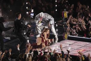 Bad Bunny protagonizará el show de medio tiempo del Super Bowl 2026