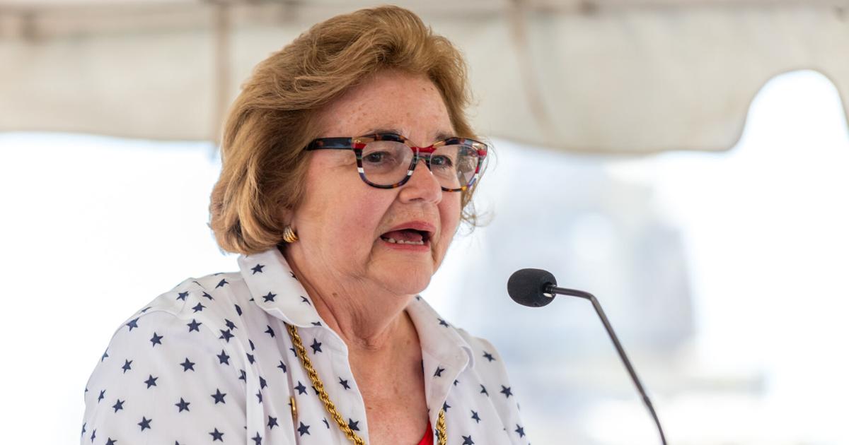 Fonalledas reitera apoyo a Jennifer González ante posible primaria del PNP en 2028