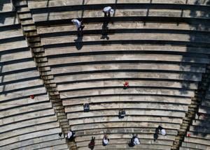 Imagen de la cobertura de: Limpian por primera vez en más de un siglo el estadio olímpico de Atenas