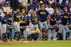 Imagen del artículo de El Vocero: Los Cerveceros quedan a un triunfo de barrer a los Dodgers y avanzar a la Serie Mundial