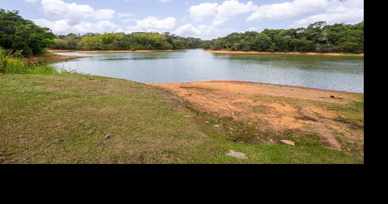 Legisladora exige a la AAA un plan de trabajo sobre extracción de agua del Lago de Cidra