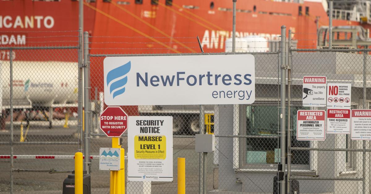 New Fortress Energy garantiza continuidad en Puerto Rico tras reestructurar su deuda en 91%