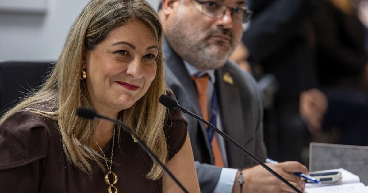 Demandan al Departamento de la Familia por deuda de $53,000 en alquiler de oficina en Arecibo