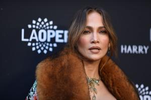 Imagen del artículo de El Vocero: ¿Una nueva oportunidad en el amor? Vinculan a Jennifer López con actor de “Ted Lasso”