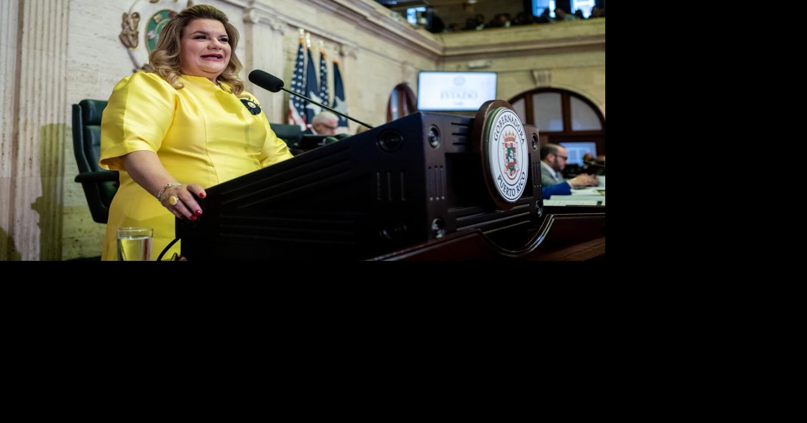 Gobernadora anuncia aumento salarial para policías y rinde homenaje a agentes caídos