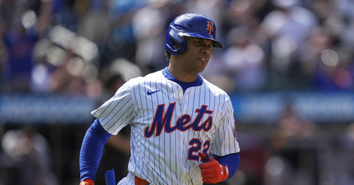 Juan Soto sale del juego tras golpearse el pie derecho, pero se descarta fractura