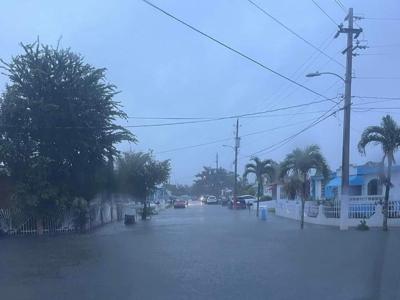 FOTOS: Caos en las carreteras tras fuertes lluvias en la Isla