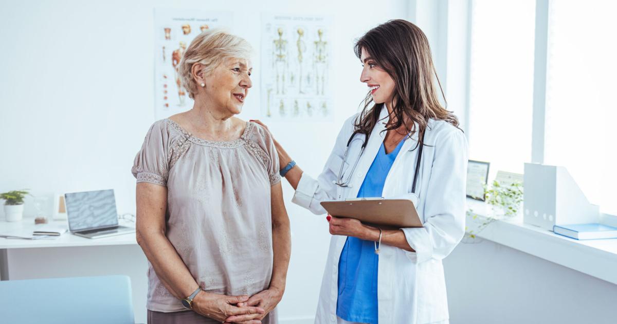 Pruebas médicas preventivas en mayores de 65 años deben personalizarse según cada paciente