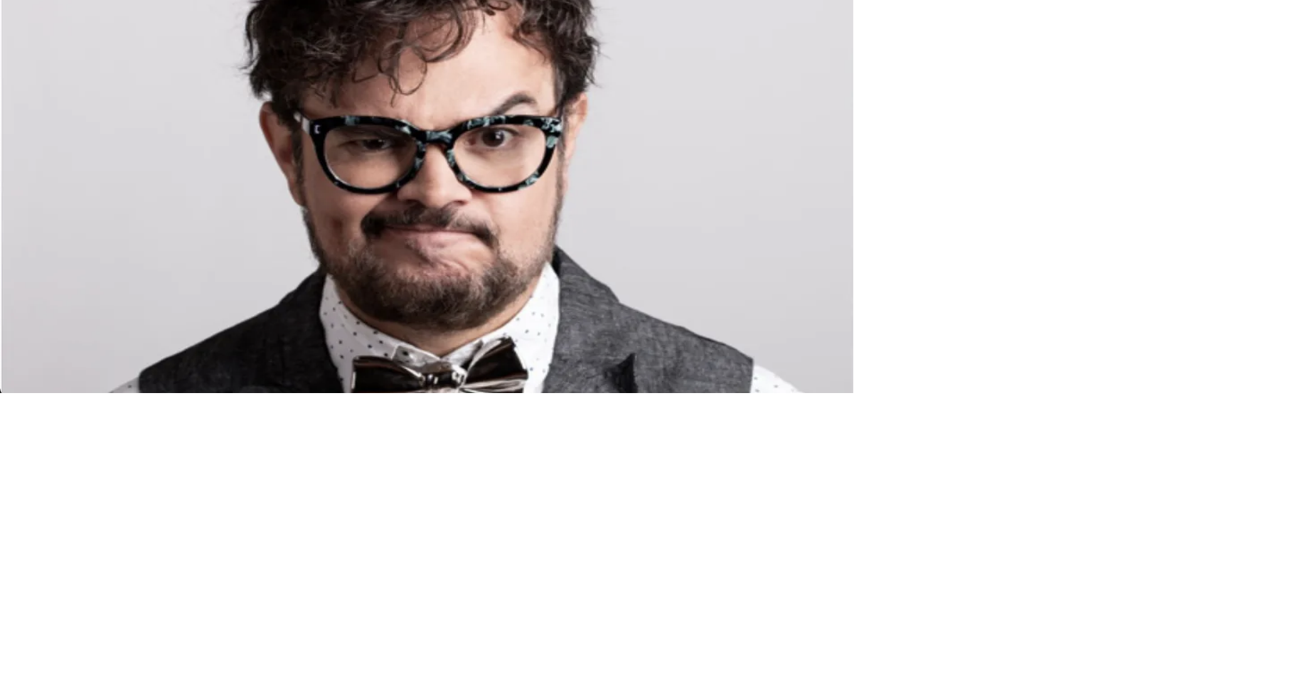 Aleks Syntek se burla del acento boricua y ataca al reguetón en concierto en México