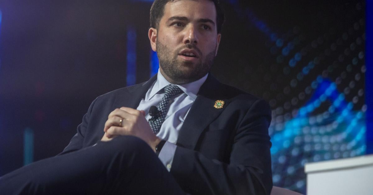 Negrón Reichard rechaza como "falsas" las querellas de Domenech y alega represalia
