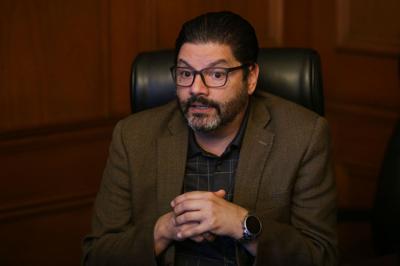 Ángel Matos reacciona a la resolución que busca que el cargo de $5 por el marbete sea voluntario