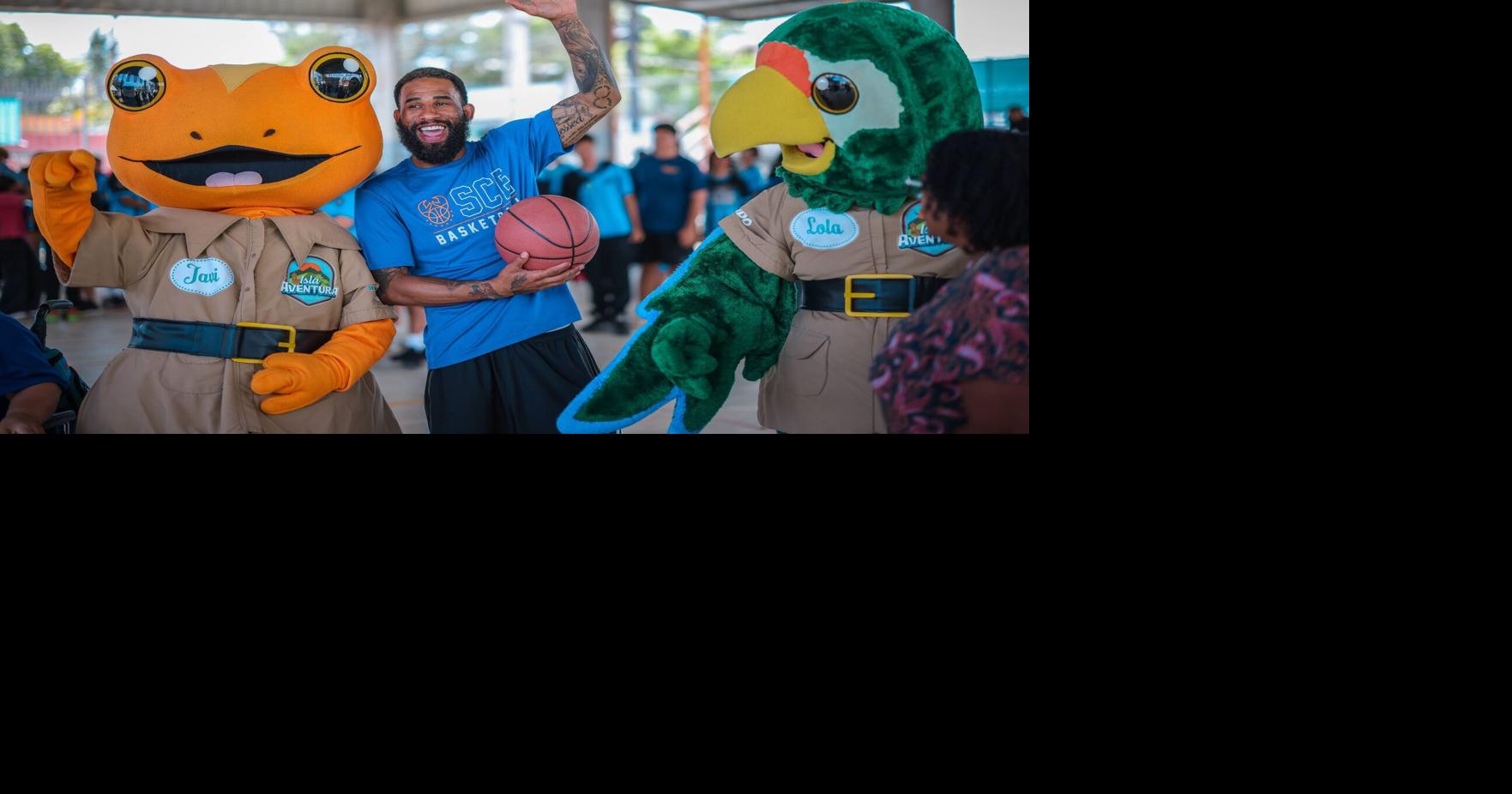 Turismo auspicia clínica de baloncesto para niños junto a los Cangrejeros de Santurce