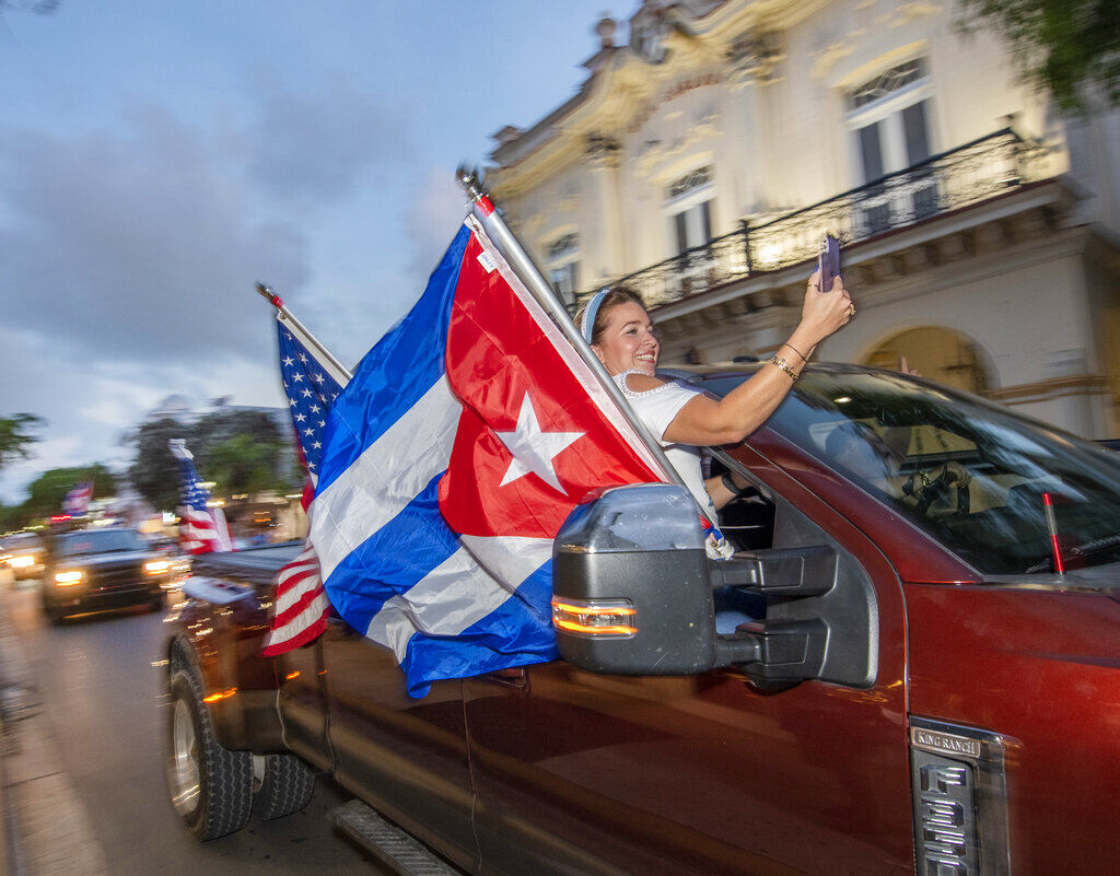 DeSantis le pide a Biden ayuda para proveer internet a Cuba - Vimarsana News