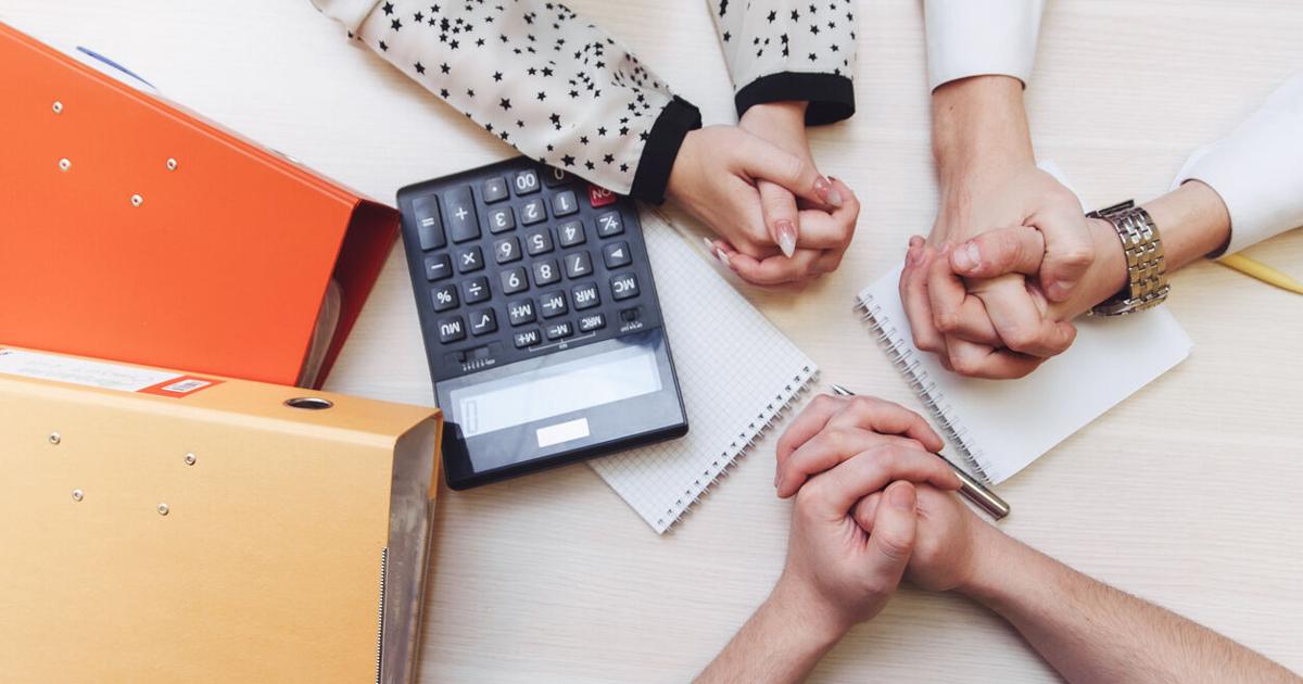 Defienden otorgar cinco minutos de reflexión a empleados públicos