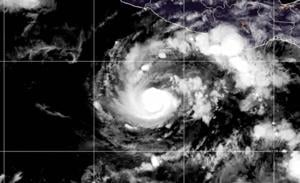 Imagen del artículo de El Vocero: Huracán Trudy alcanza categoría 2 y amenaza con fuertes lluvias a México