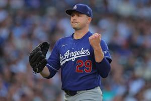 Imagen del artículo de El Vocero: Tarik Skubal debuta con los Dodgers entre abucheos, pero los Cachorros se llevan la victoria