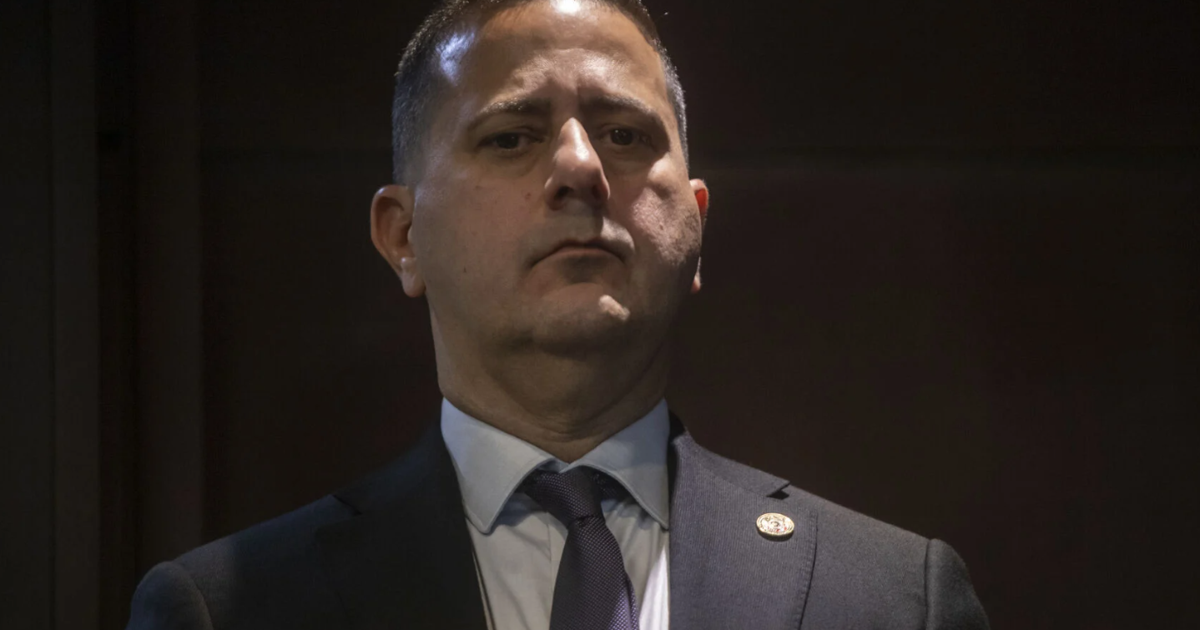 Francisco Quiñones renuncia como secretario de Corrección; Julie O. Gómez lo sustituye