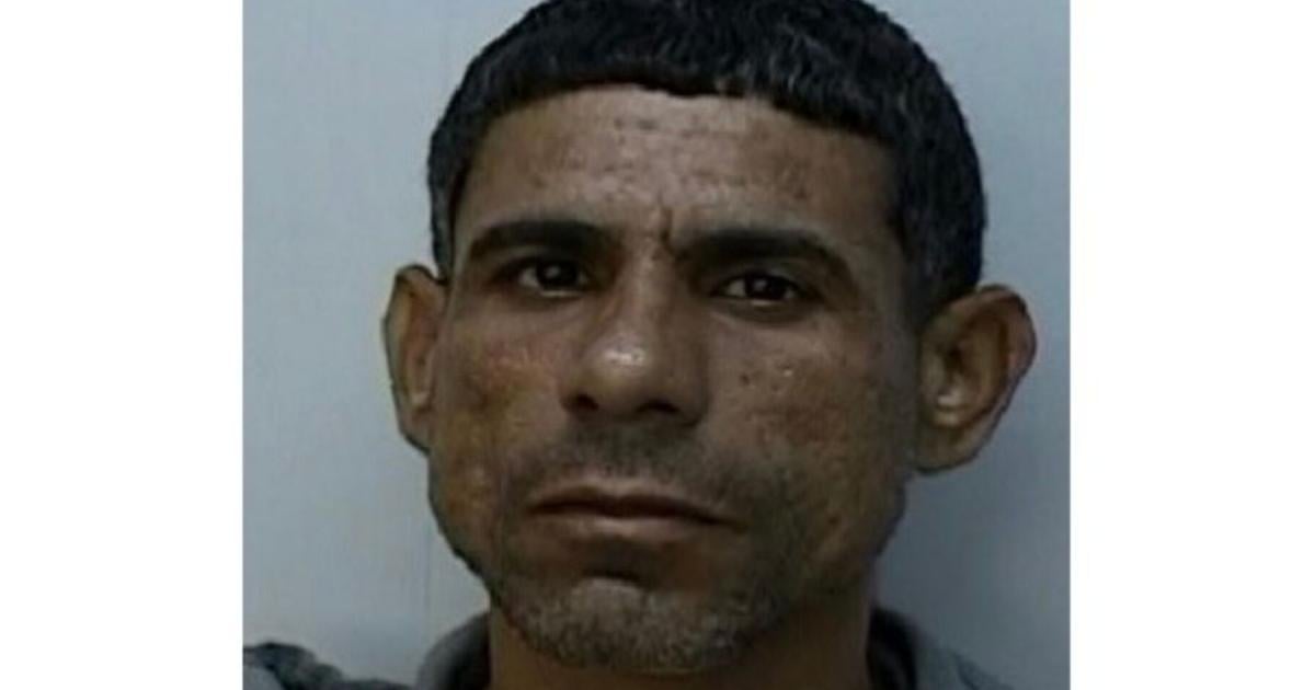 Buscan a hombre de Ponce por robo de $1,845 de un vehículo
