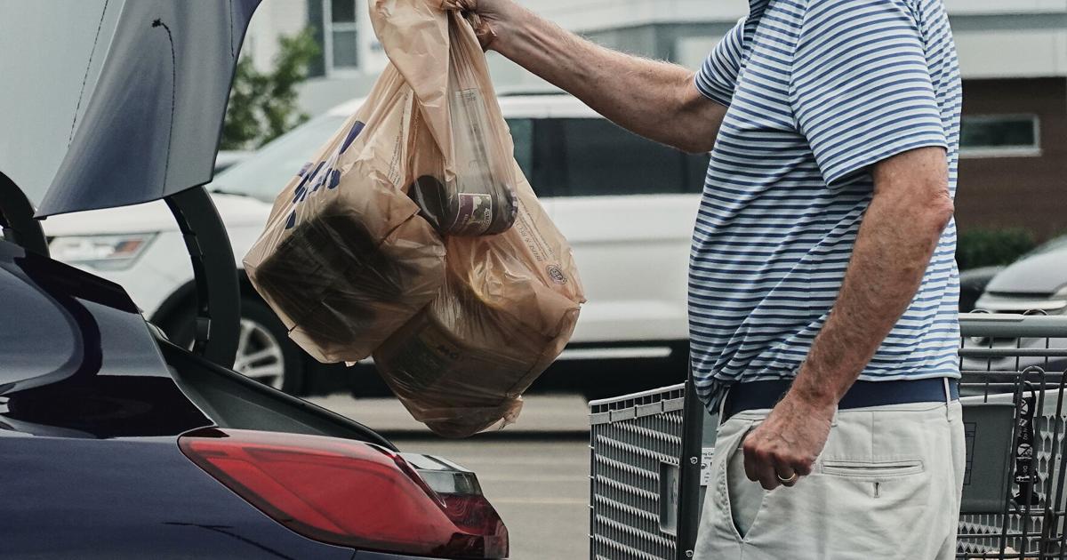 Inflación en EE.UU. baja levemente a 3.4% en julio, pero supera niveles previos a guerra con Irán