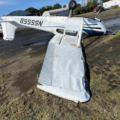 Avioneta es impactada por ráfagas de viento en Arecibo