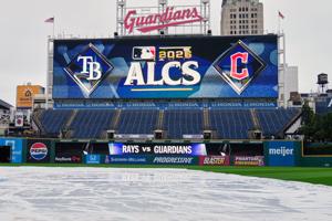 Imagen del artículo de El Vocero: Guardianes abrirán con Shawn Armstrong y Rays alinearán a Nick Martinez en el cuarto juego de la ALCS