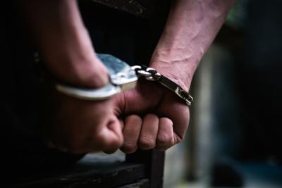 Arrestan a 11 personas por tráfico de drogas utilizando el Servicio Postal de Estados Unidos