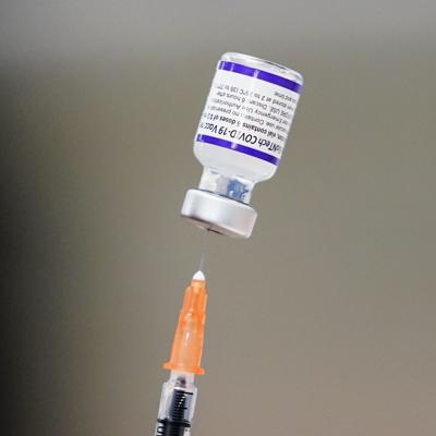 Pfizer solicita a la FDA que autorice vacuna de covid-19 actualizada para menores de 5 años