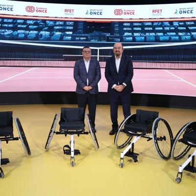 Tenis.- La Fundación ONCE dona cuatro sillas de ruedas a la Real Federación Española de Tenis