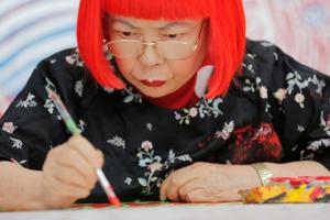 Imagen del artículo de El Vocero: Muere la artista japonesa Yayoi Kusama, quien convirtió los lunares en un lenguaje universal