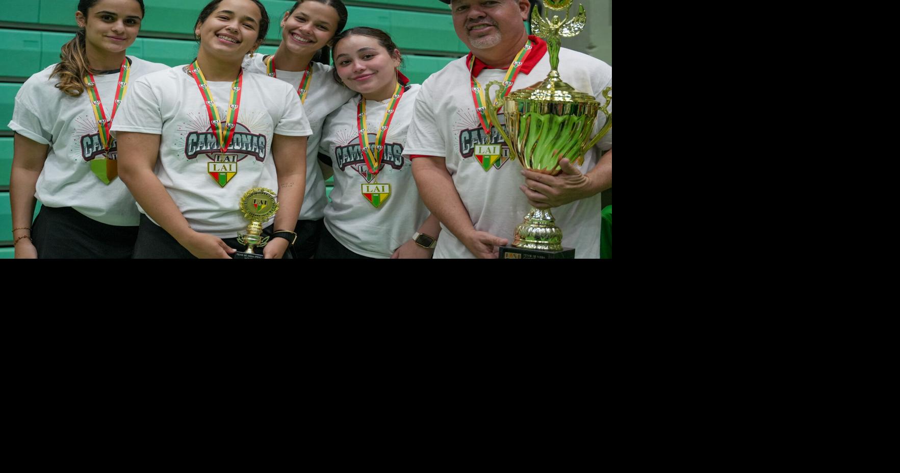 Séptimo campeonato para las Taínas de la UAGM en tenis de mesa