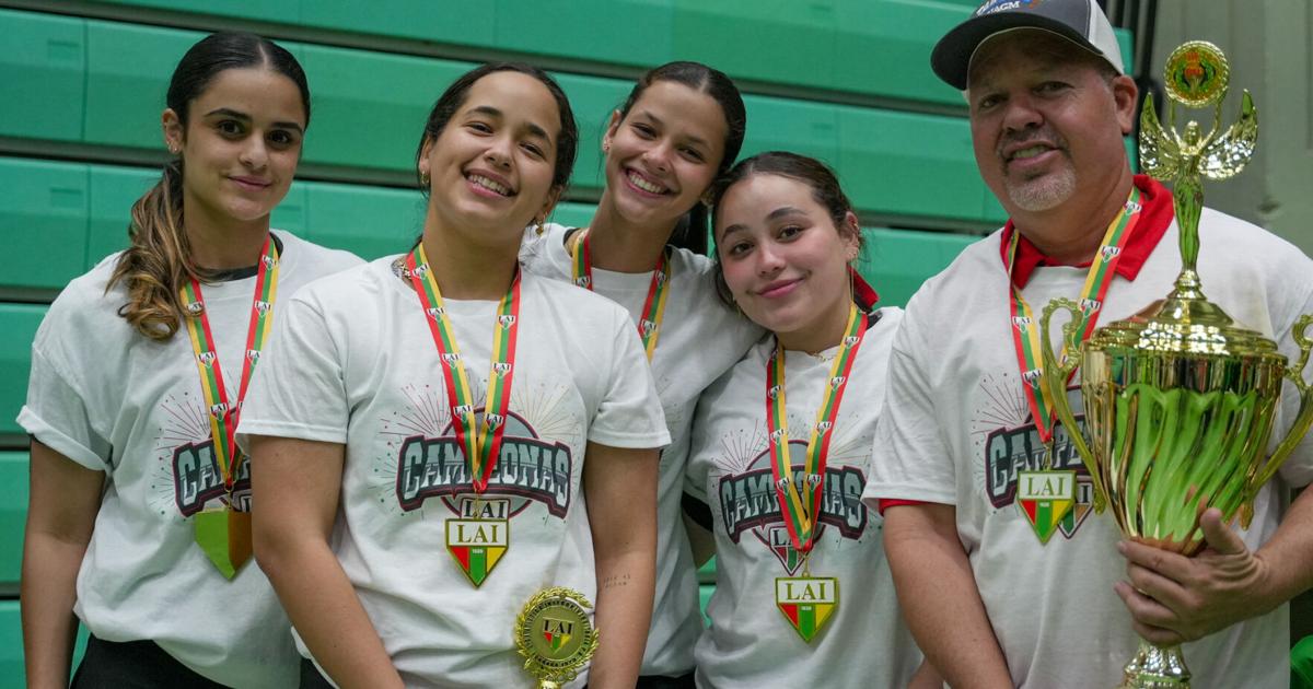 Séptimo campeonato para las Taínas de la UAGM en tenis de mesa