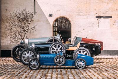 Costosos juguetes: empresas de automóviles fabrican versiones de carros lujosos para niños