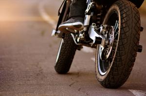 Imagen del artículo de El Vocero: En Carolina: Muere motociclista de 23 años tras chocar contra remolque de camión