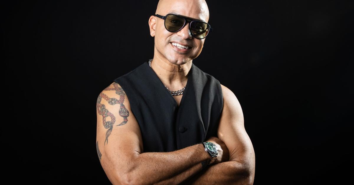 Michael Stuart anuncia perfume, nuevo disco y debut en Broadway tras tres décadas de carrera