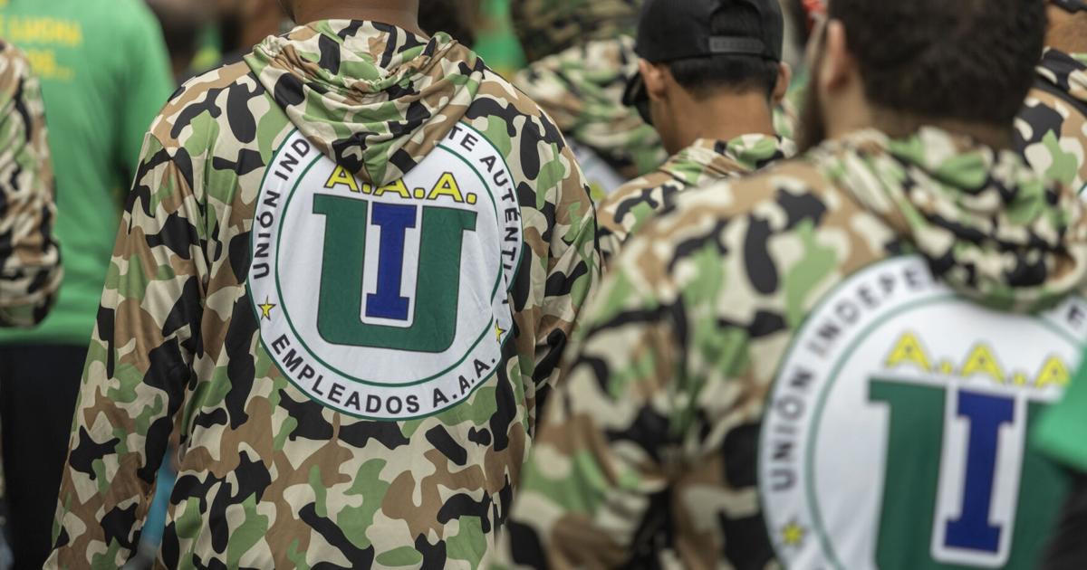 UIA rechaza oferta salarial de la AAA y aprueba voto de huelga en asamblea en Arecibo