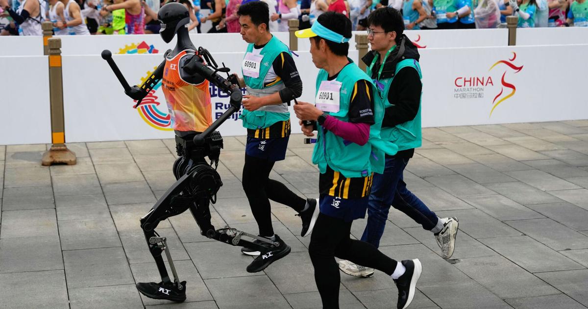 ¡Tecnología y Deporte en Armonía! La Media Maratón de Beijing Marca un Hito con la Integración Humano-Tecnológica