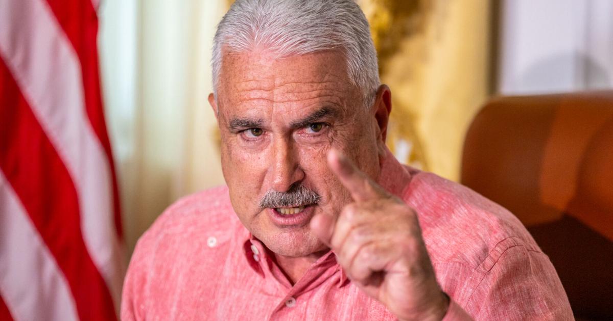 Rivera Schatz sostiene que Justicia debió reabrir investigación contra secretaria de Familia