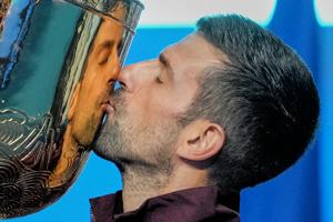 Imagen de la cobertura de: Djokovic gana su séptimo Abierto de China tras retiro de Alex de Miñaur