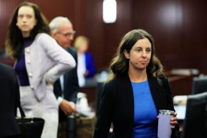 Imagen de la cobertura de: Comienza en Florida el juicio por asesinato de gerente de Microsoft en 2022