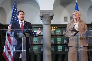 Imagen de la cobertura de: Rubio busca calmar temores en Islandia por mensajes de Trump