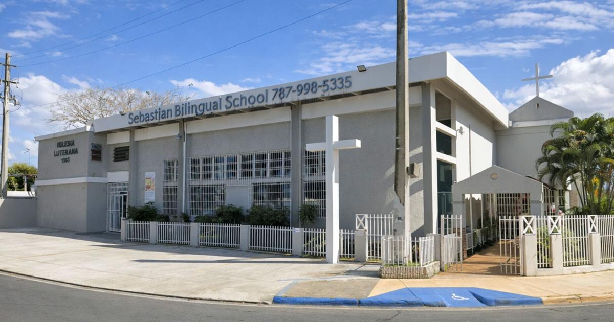 Padres denuncian cierre repentino de escuela privada en Carolina a días del inicio de clases